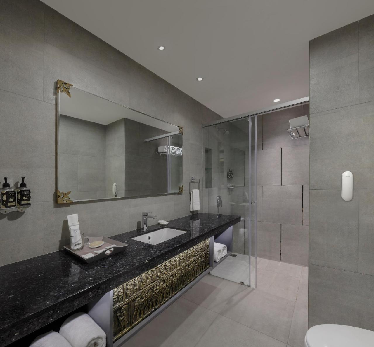 The Andhra Art & Craft Hotel Visakhapatnam Zewnętrze zdjęcie